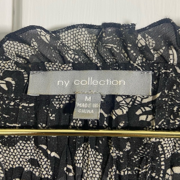 Vintage Y2K NY Collection Plisse Pleated Monochrome Floral Lace Blouse - Picture 9 of 9